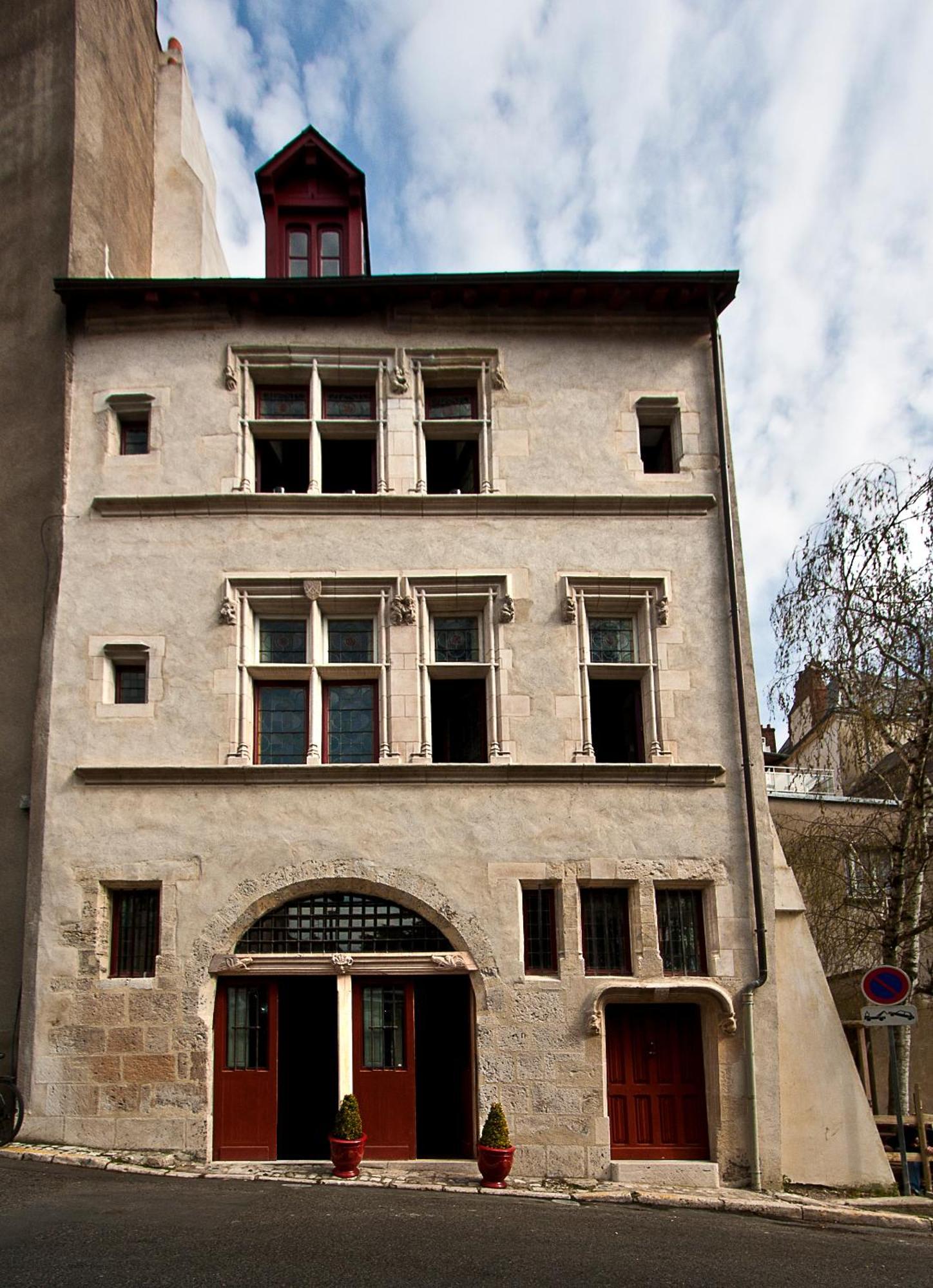 Les Trois Maillets, Monument Historique Bed & Breakfast Orléans Exterior photo